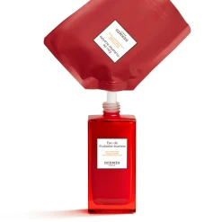 Eau De Rhubarbe Écarlate