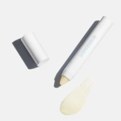 Wonder Blading 3-in-1 Lip Scrub